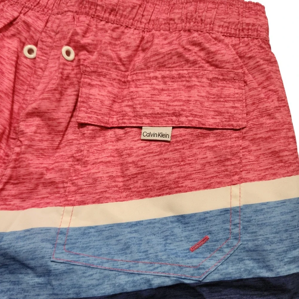 Calvin Klein Men's Swim Trunks Shorts Drawstrings Lined 4 Pockets 50 UPF+ Size S